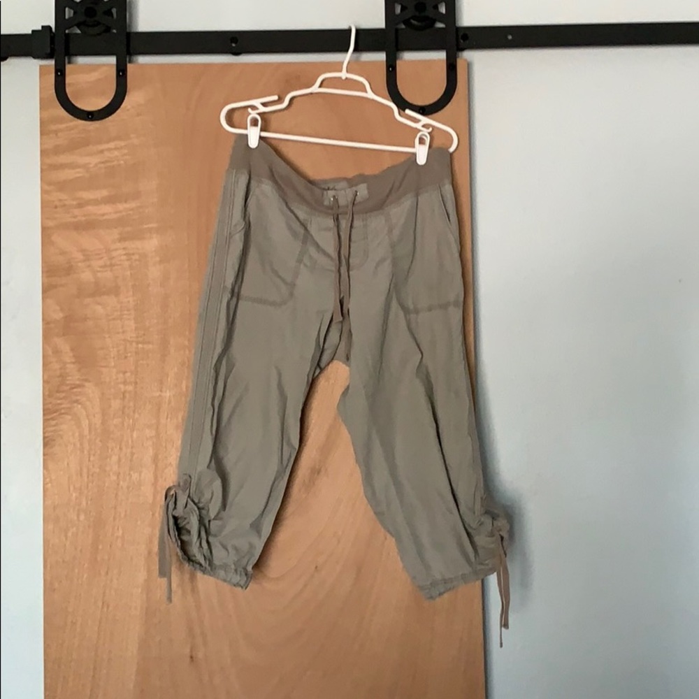 Calvin Klein Cargo Capris